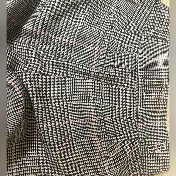 J Crew black and white capri plaid pant - Picture 5 of 7